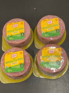 lot 41 image: Set of 4 Oscar Mayer Lean White Turkey Smoked Packages