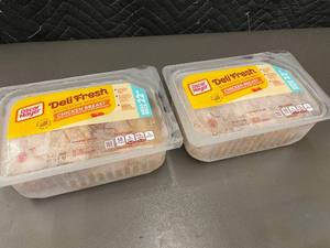lot 198 image: M - Oscar Mayer Deli Fresh Rotisserie Seasoned Chicken Breast - 2 Mega Packs