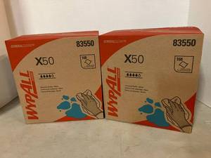 lot 14 image: X50 Wypall Wipes