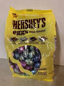 lot 37 image: Hersheys Eggs Assortment