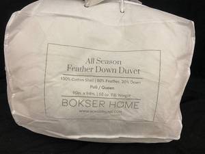 lot 26 image: Bokser Home All Season Feather Down Duvet - FullQueen