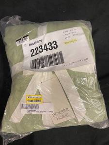lot 34 image: Bokser Home 100% French Linen Sheet Set - Queen