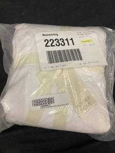 lot 37 image: Boxed French Linen White Duvet Cover Set - King Size