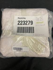 lot 39 image: French Linen Box Stitch Quilted Sham Set