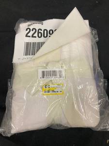 lot 96 image: White Linen Tablecloths Set