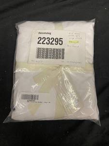 lot 106 image: French Linen Bedskirt - King Size, White