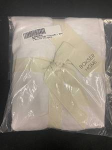 lot 109 image: Bokser Home 100% French Linen Pillowcase Set