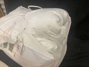 lot 114 image: Extra Warm Down Alternative Duvet, KingCal King 108 x 94