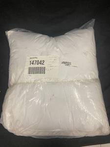 lot 131 image: 2 Pack Down Alternative Throw Pillow Inserts
