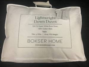 lot 207 image: Bokser Home Twin Lightweight Down Duvet