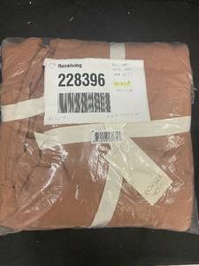 lot 240 image: FullQueen Linen Duvet Cover & Sham Set - Damaged Package