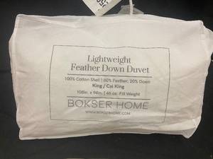 lot 253 image: Lightweight Feather Down Duvet for KingCal King Bed