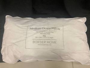 lot 272 image: Medium Down Pillow - 700 Fill Power, King Size