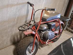 lot 33 image: Coleman Mini Bike CT200U
