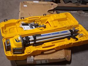 Spectra Precision Surveyor Kit with Tripod Stand LL300N