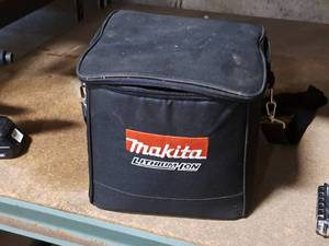lot 58 image: Makita 11 Tool Bag
