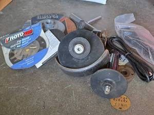 lot 92 image: Assorted Grinding and Cut-Off Tool Accessories - Grinding Wheels, Handles, Power Cords