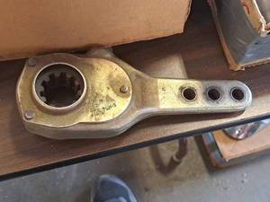 lot 127 image: Axle Brake Slack Adjuster