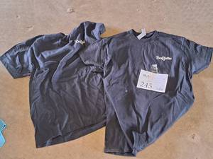 lot 245 image: Lot of (2) Gildan Don Julio logo Size Medium Heavy Cotton T-Shirts