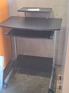 lot 262 image: Computer Desk