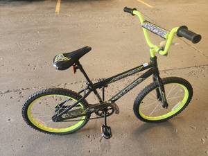 lot 330 image: Huffy Rock It 16 Boys Single-speed BMX Bike 11 BlackYellow Frame