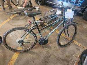 lot 301 image: Huffy Stalker 26 Womens Trail Bike 18 Duralite BlackGreen Frame