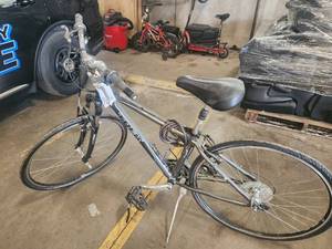 Trek 7200 24" Men's Street Bike 15" Charcoal Frame