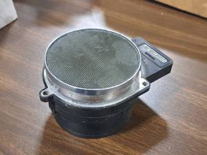 lot 149 image: Car Quest Delphi Air Meter (2000-2006 GM)