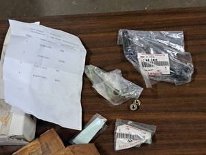 lot 159 image: Arm,Shift Lever Kit