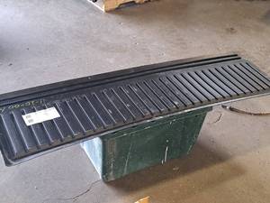 lot 165 image: Tailgate Protector for 1999-newer ChevyCK