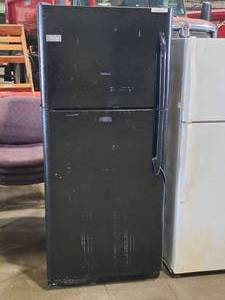 lot 197 image: Frigidaire Refrigerator Freezer FFHT2117LB6 (Black)