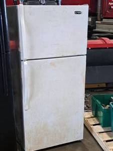 lot 196 image: Whirlpool Roper Refrigerator Freezer RT14DKXSQ00 (White)