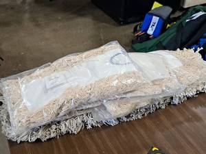 lot 921 image: Lot of (5) 24 Dust Mop Head Refills