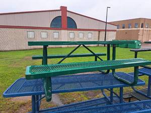 lot 935 image: Picnic Table 72x59x30 (Green)