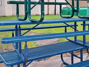 lot 939 image: Picnic Table 96x62x29 (Blue)