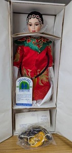 lot 30 image: New Chin Mei Porcelain Doll Treasures Forever Collection 2592000 with Certificate of Authentication