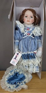 lot 48 image: New Val Porcelain Doll 1st Impressions Collection by Dianna Effner