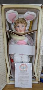 lot 52 image: New Kylie Porcelain Doll World Gallery Collection by Laura Cobabe 2612000 with Certificate of Authentication