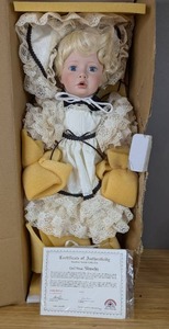 lot 84 image: New Shandee Porcelain Doll American Artists Collection by Janis Berard 2131000 with Certificate of Authentication
