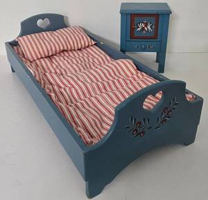 lot 92 image: American Girl Doll, Kirstens Bed & Washstand