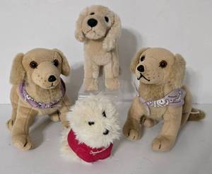 lot 100 image: American Girl Doll Pup Accessories