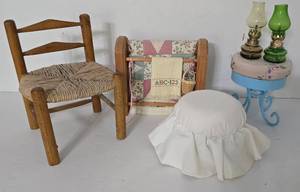 lot 186 image: Eclectic Doll Accessory Grouping
