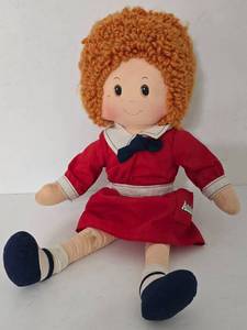 lot 188 image: Vintage Knickerbocker Orphan Annie Doll