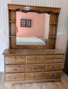 lot 51 image: Vintage Mirrored Wood Dresser