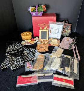 lot 197 image: More American Girl Doll Accessories