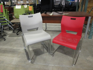 lot 222 image: GLOBAL DUET ARMLESS STACKING CHAIRS