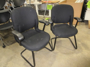 lot 253 image: HERMAN MILLER UPHOLSTERED ARM CHAIRS