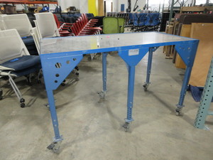lot 254 image: RELDOM, LAS VEGAS STYLE MONEY COUNTING TABLE