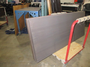 lot 258 image: STEELCASE ELECTIVE ELEMENTS WORK SURFACES