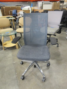 lot 270 image: ALL STEEL EVO ADJUSTABLE OFFICE CHAIR - NEW WITH TAGS ON IT